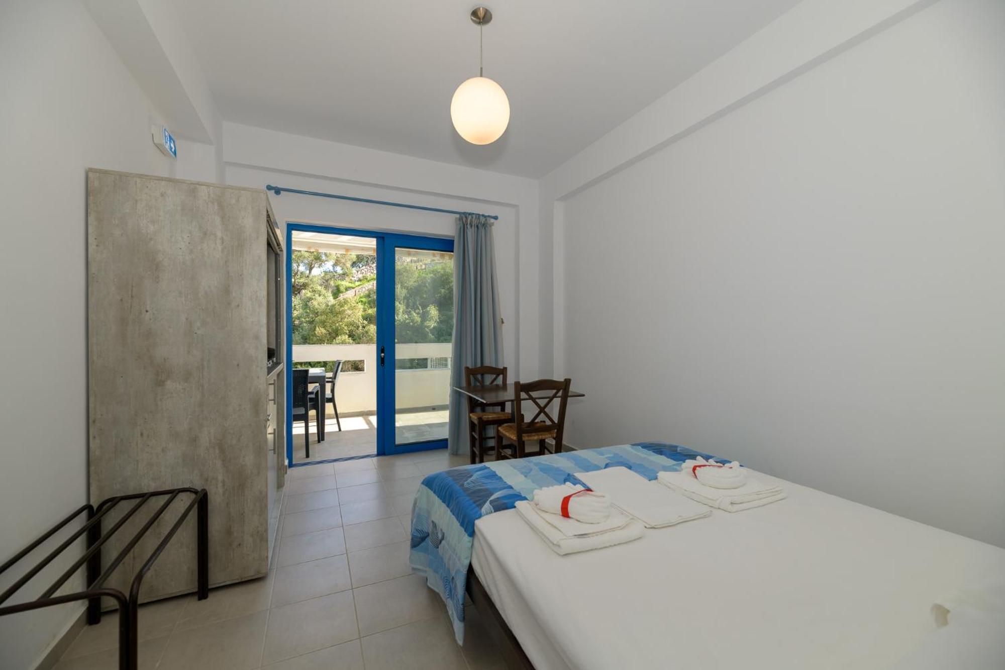 Mikro Nisi Studios & Apartments Agios Nikolaos  Exteriér fotografie